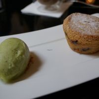 Vegan Cupcake at The Purple Bar in Paris