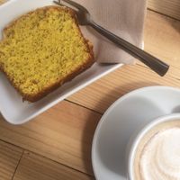 Orange & poppy seeds cake with ginseng latte at Malaika in Tenerife