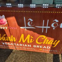 Stand may be covered in tarps when it's hot 🥵 at Hoi Banh My Chay - Food Stall in Hoi An