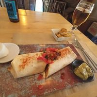 Burrito con guacamole y sour cream at La Huella Vegana in Alcala De Henares