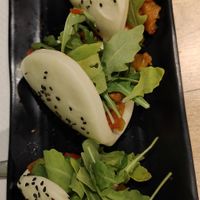 La comida y el servicio excelente, además permitir la entrada a animales. 100% recomendable at La Huella Vegana in Alcala De Henares