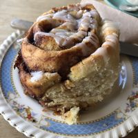 Cinnamon bun at Grey Gardens Cafe in Hamilton