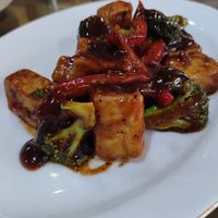 Tofu a la pimienta (pica bastante) at Mai3 Veggie Kitchen - Raya Tuban in Kuta