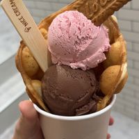 strawberry and chocolate at Nice Cream in Taipei