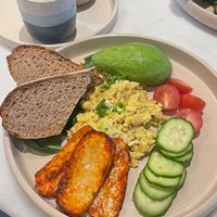 The scrambled tofu breakfast with avocado 🌱🥑 ✨  at Raw Nest in Krakow
