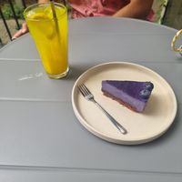 Ginger turmeric lemonade. Blueberry raw cheesecake at Raw Nest in Krakow