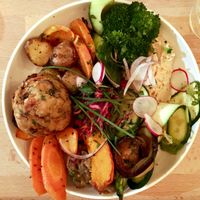 assiette primeur at Primeur Cantine in Paris