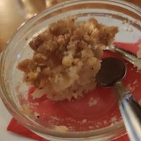 Apfelstreusel mit Nüssen at Primeur Cantine in Paris