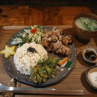 Japanese fried vege chicken plate with miso soup at Mana in Naha