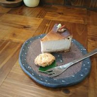 vegan cheese cake at Mana in Naha