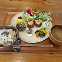  at Mana in Naha