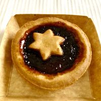 Cherry tartlet   at NaturaSi - Petitti in Milan