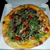 Vegan prestige pizza, best pizza I had in my entire life! at Pizza Julia in Paris