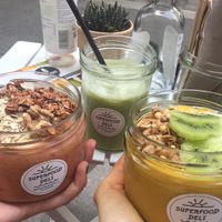 Pinky N The Brain Bowl, Matcha-Coco-Latte, Maui Bowl at Superfood Deli - Mariahilfer in Vienna