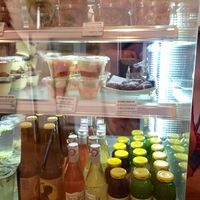 More deserts at Superfood in Arles