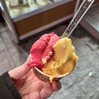 Raspberry and passion fruit at Amorino - Catedral in Sevilla