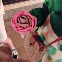 Glace en cornet framboise/chocolat vegan at Amorino in Alicante