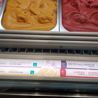 Pear & Hibiscus / Mango / Passion Fruit / Raspberry at Amorino in Verona