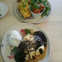 Pancakes and big breakfast at Wombat Cafe & Store in Dromana