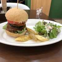 Special burger set at Rota Cafe in Fukuoka