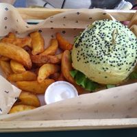 Jungle burger at Flower Burger in Rome