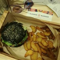 ( ˘ ³˘)♥ at Flower Burger in Rome