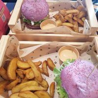  at Flower Burger in Rome