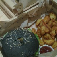 flower burger & tofungo at Flower Burger in Rome