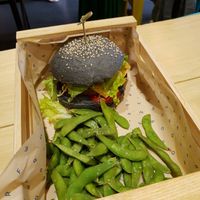 Protein bombe, edamame, seitan/rotebete patty at Flower Burger in Rome