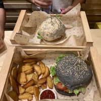 D at Flower Burger in Rome