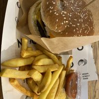 Mango Burger  at Mango Vegan Street Food - Hala Koszyki in Warsaw