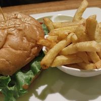 Burger  at El Maple in Quito