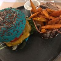 Vegan Burger at Outro Lado in Faro
