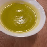 Pea soup  at Outro Lado in Faro