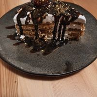 Cake at Outro Lado in Faro