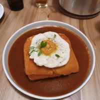 Francesinha at Outro Lado in Faro