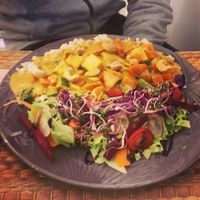 Tofu curry at Outro Lado in Faro