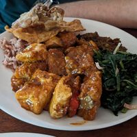Mushroom, tofu, jackfruit, greens, rice mix at Sawobali  in Ubud