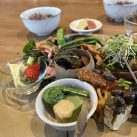 The set menu, ¥2400  at Kousagisha Cafe in Kyoto