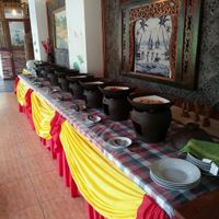 buffet line at Veggie Karma in Ubud