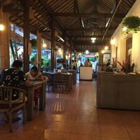 Comfortable dining at Veggie Karma in Ubud