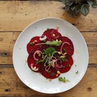 Beetroot carpaccio at Lunchcafe Curcuma in Gouda