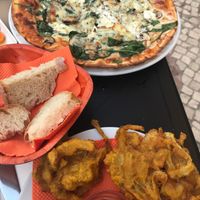 Try the pakora, and the algarve 🥕  at Escandinavia Green Spirit in Fuseta