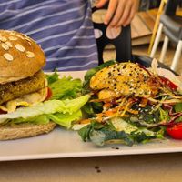 Black Bean burger at Escandinavia Green Spirit in Fuseta
