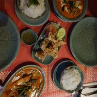 L-R: coconut rice, red curry, money bags, jasmine rice, panang curry at Doi Intanon in Ambleside