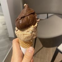 Chocolate and crumble, soo good 😍😍😍  at Gelateria La Romana in Verona