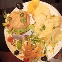 Burger at Arvore do Mundo in Porto