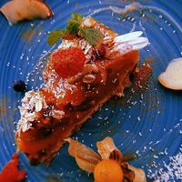 Tarte de pêssego   at Arvore do Mundo in Porto