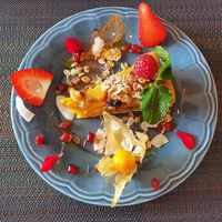 Pfirsichkuchen at Arvore do Mundo in Porto