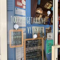 Front door  at Arvore do Mundo in Porto